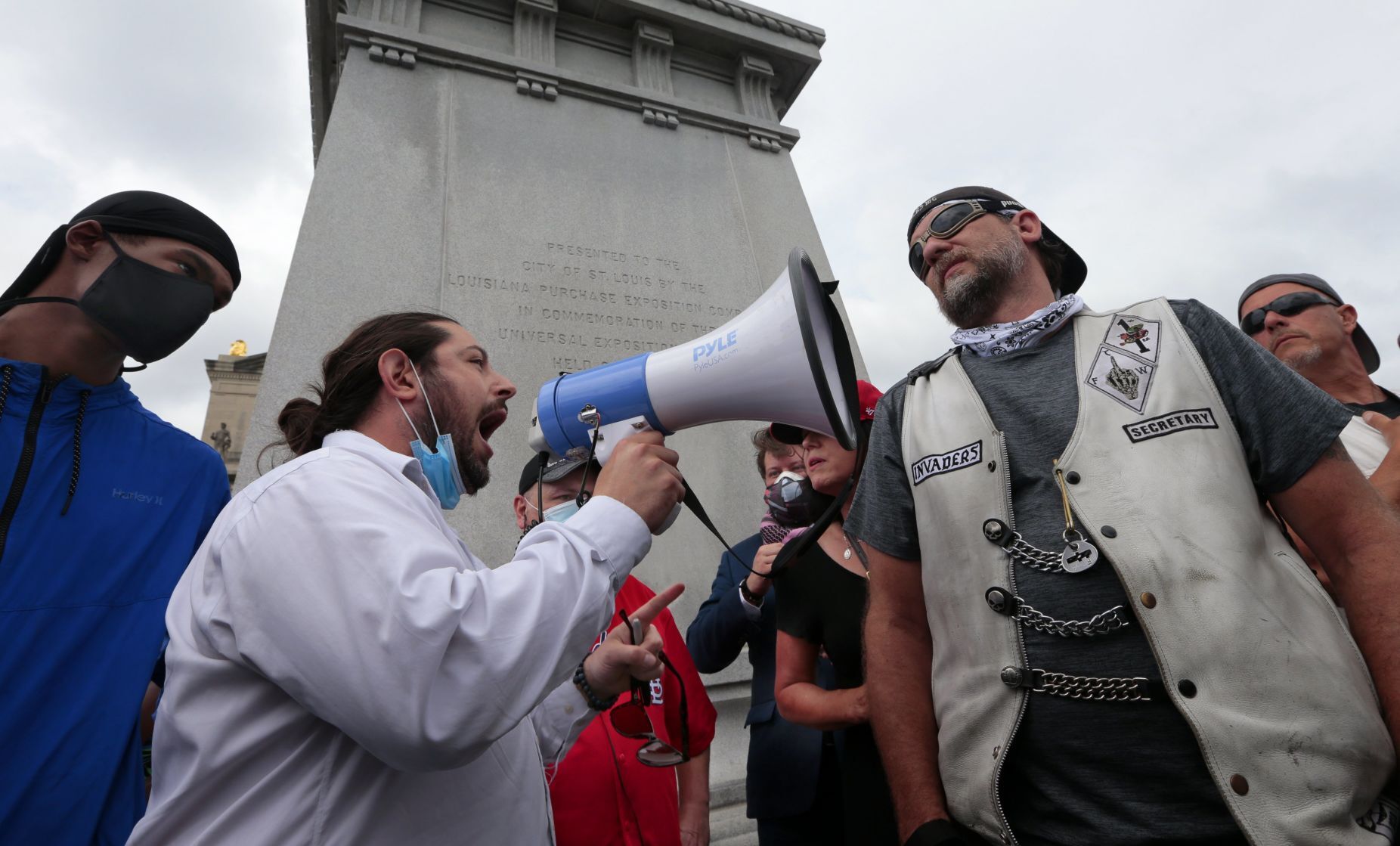 Protest over statue of St. Louis' namesake